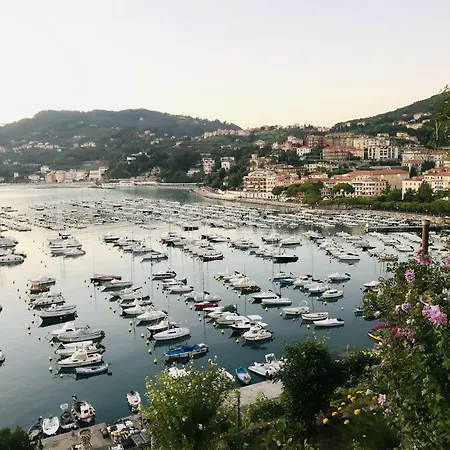 Approdo 36 Λα Σπέτσια