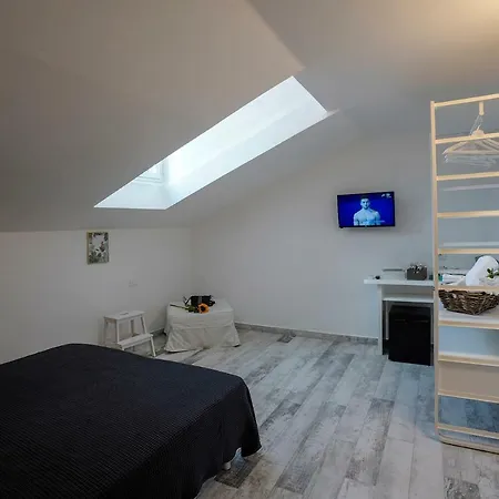 Guest house Approdo 36 2*